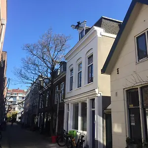  Bed & Breakfast Numero 14 Nederland