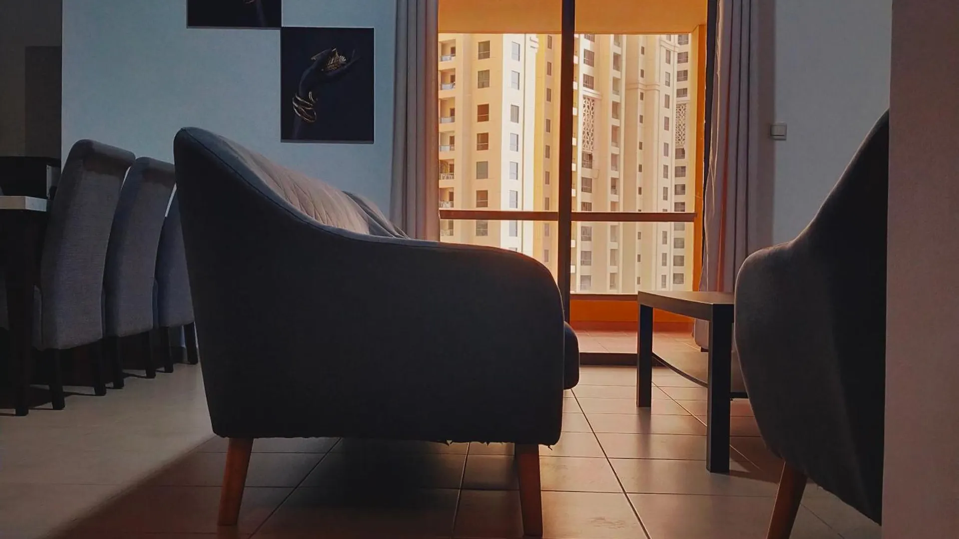 Sea La Vie Hostel Dubai